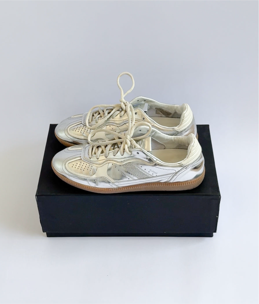 Alohas silver sneakers